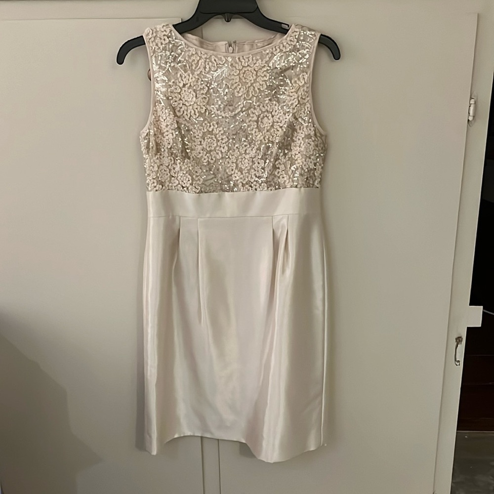 Tahari size 6 cocktail dress
